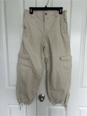 Women’s Cargo Pants in Light Beige
